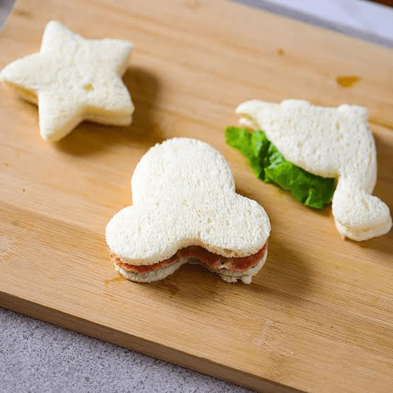 (4pc) Stainless Steel Sandwich Cutters Set