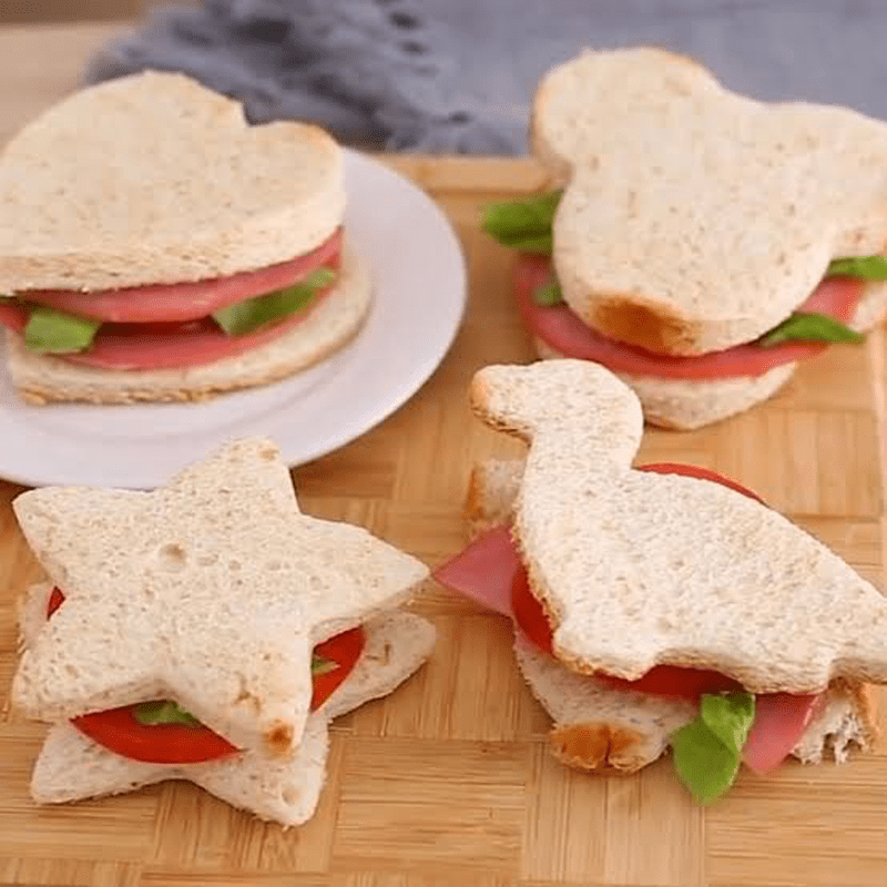 (4pc) Stainless Steel Sandwich Cutters Set