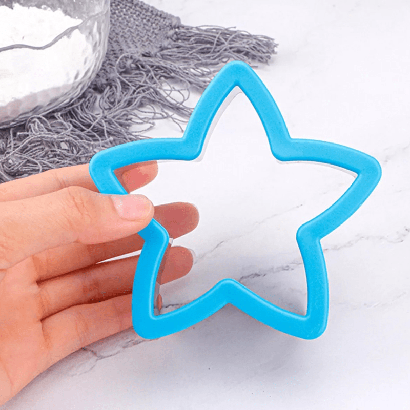 (1pc) Stainless Steel Sandwich Cutter, Assorted - Healthy Snacks NZ